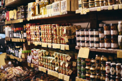 Supermarché cacher à Cannes